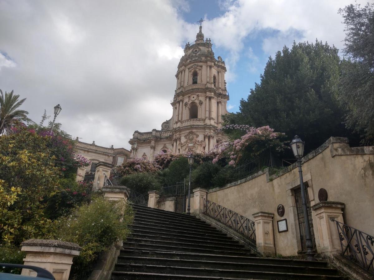 Casa Mavi Limite Delle Due Matrici Villa Modica Luaran gambar