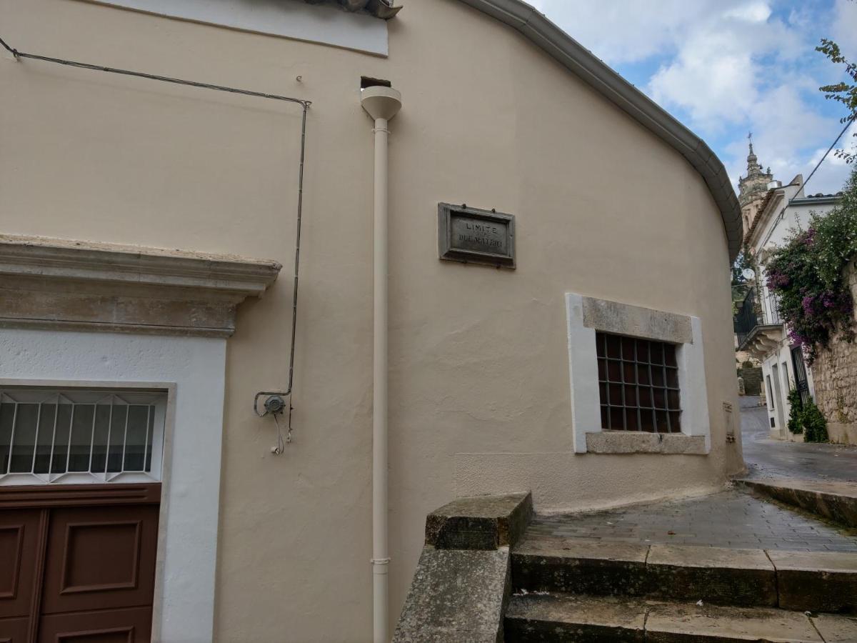 Casa Mavi Limite Delle Due Matrici Villa Modica Luaran gambar